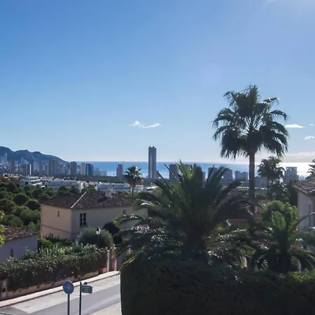 Gardens With Private Pool In Benidorm *