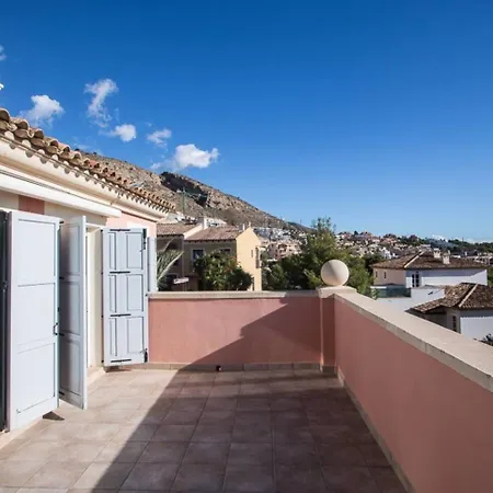 Gardens With Private Pool In Benidorm *