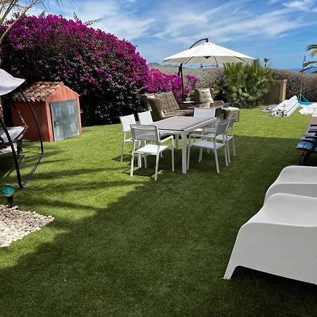 Gardens With Private Pool In Benidorm Villa