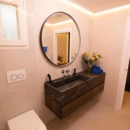 Villa Gardens With Private Pool In Benidorm