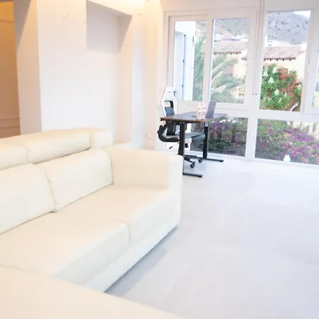 Gardens With Private Pool In Benidorm Villa